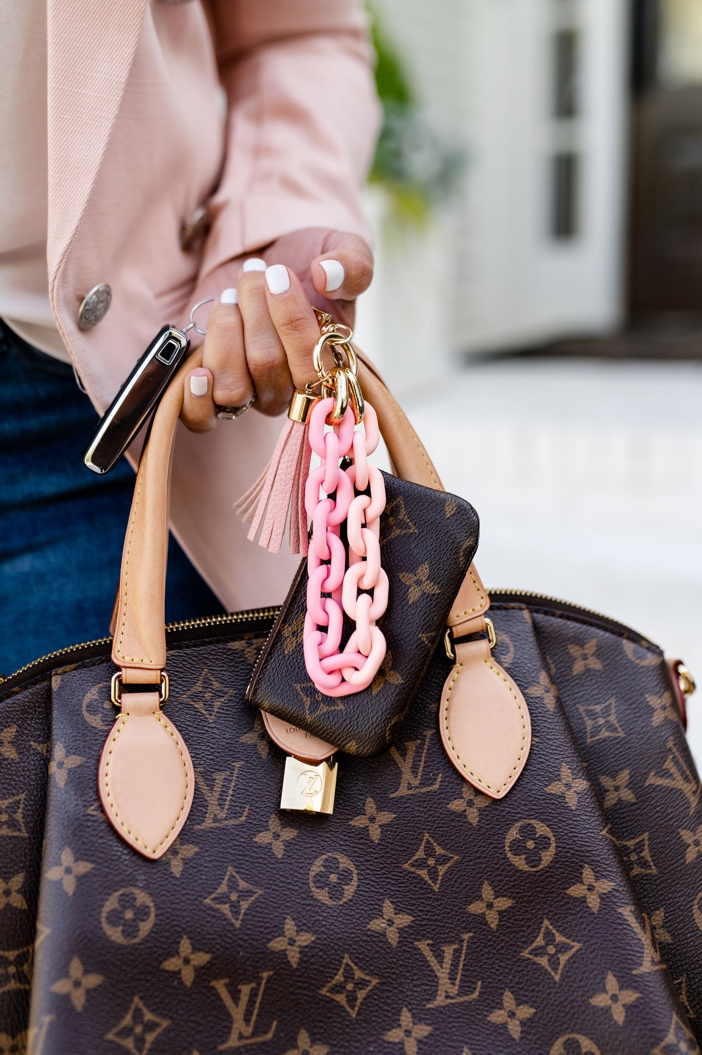 Chain Link Tassel Wristlet Key Chain, Pink